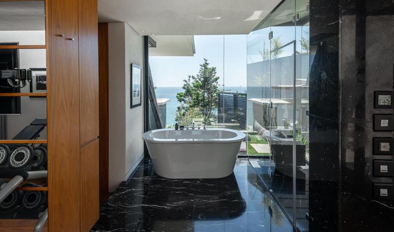 5 Bedroom Property for Sale in Bantry Bay Western Cape